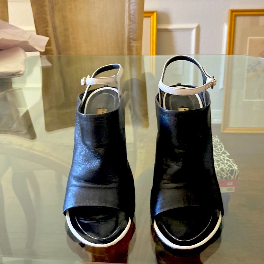 Balenciaga high heels. Black, Beautiful leather so soft, size Italian 39 1/2